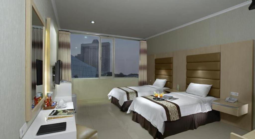Oyo 235 Maumu Hotel & Lounge Surabaja Zewnętrze zdjęcie