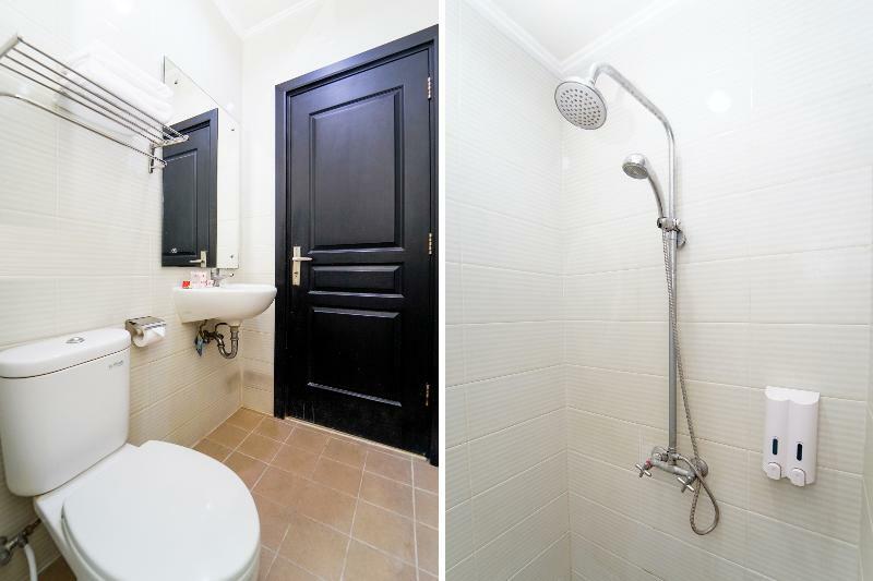 Oyo 235 Maumu Hotel & Lounge Surabaja Zewnętrze zdjęcie